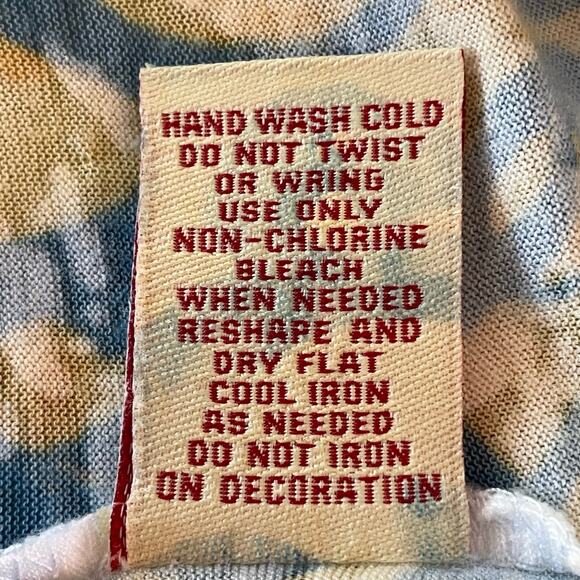 Reba Bling Rhinestone Embellished T-shirt Size LARGE Casual Western Boho Cowgirl - Picture 9 of 9